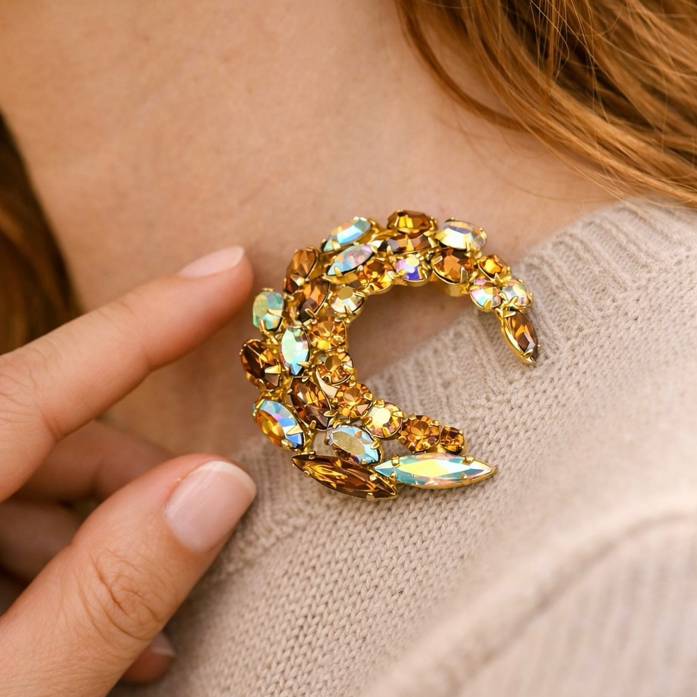 Vintage Amber Aurora Borealis Crescent brooch – unsigned Sherman style 2“